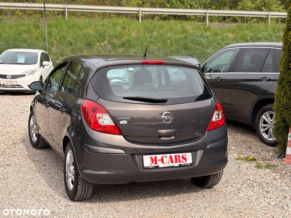 Opel Corsa 1.2 16V Essentia - 6