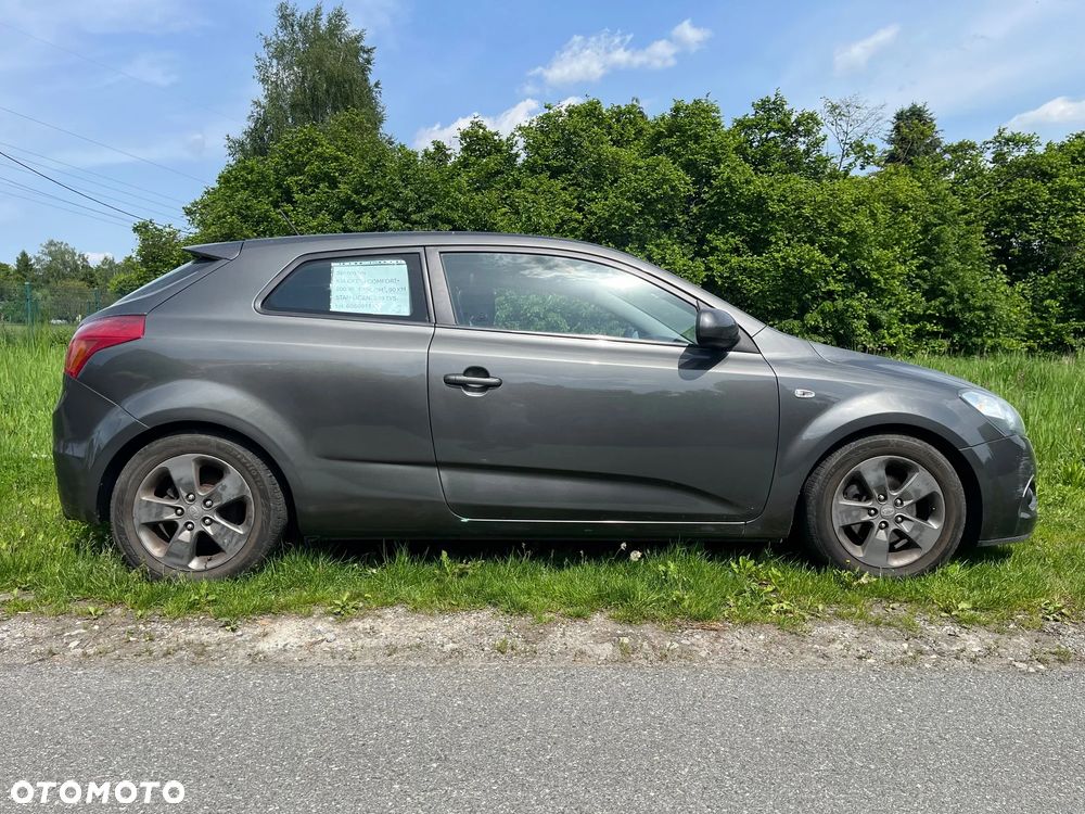 Kia Ceed 1.4 Comfort + - 9