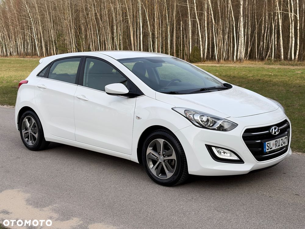 Hyundai i30 blue 1.4 Style - 3