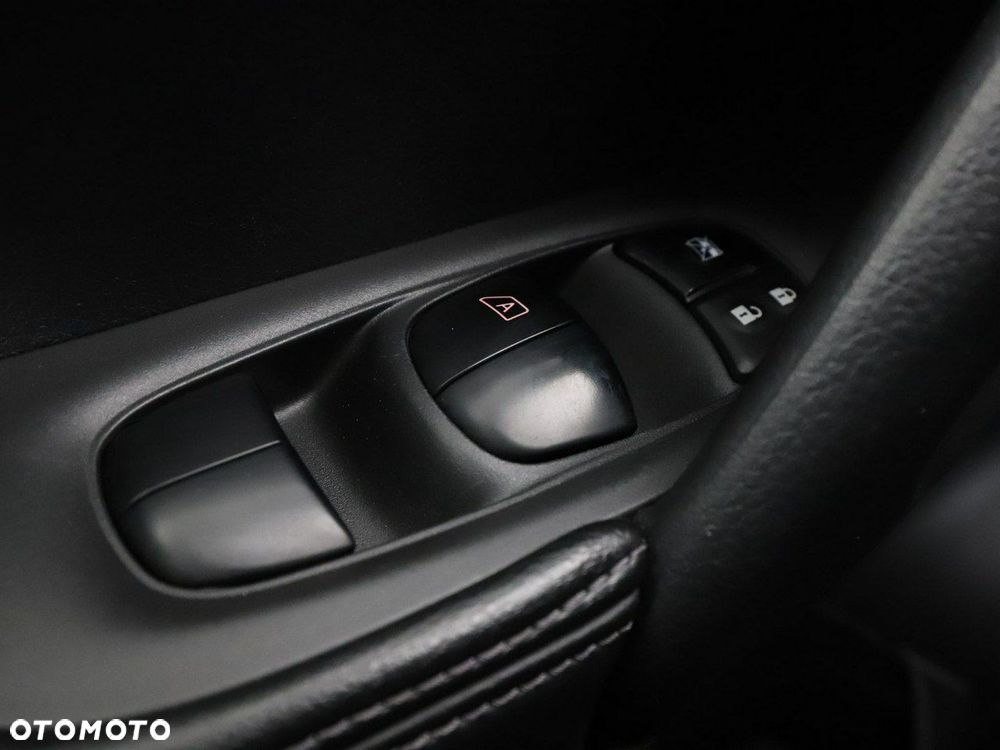 Nissan X-Trail 1.6 DCi N-Connecta 4WD - 35