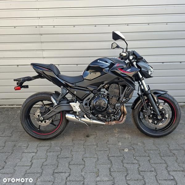 Kawasaki Z 650 - 12