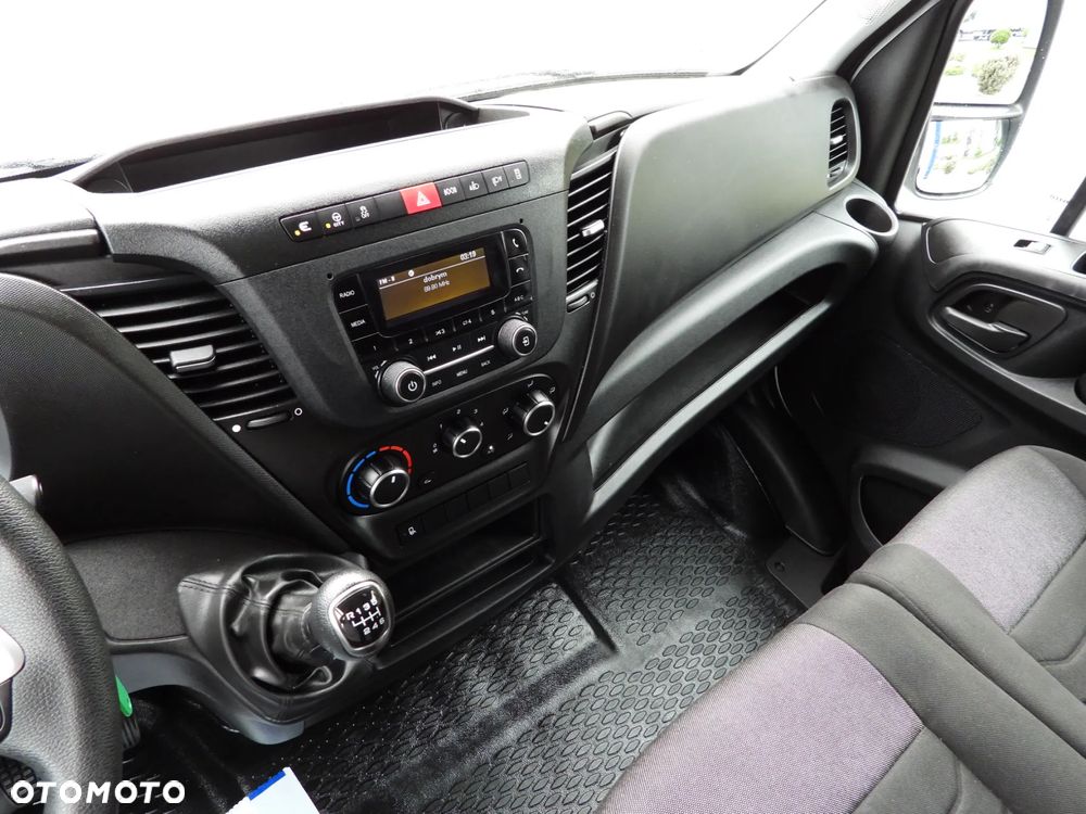 Iveco DAILY 35S18 PLANDEKA WINDA 8 PALET WEBASTO TEMPOMAT LEDY KLIMATYZACJA 180KM [ 540053 ] - 29