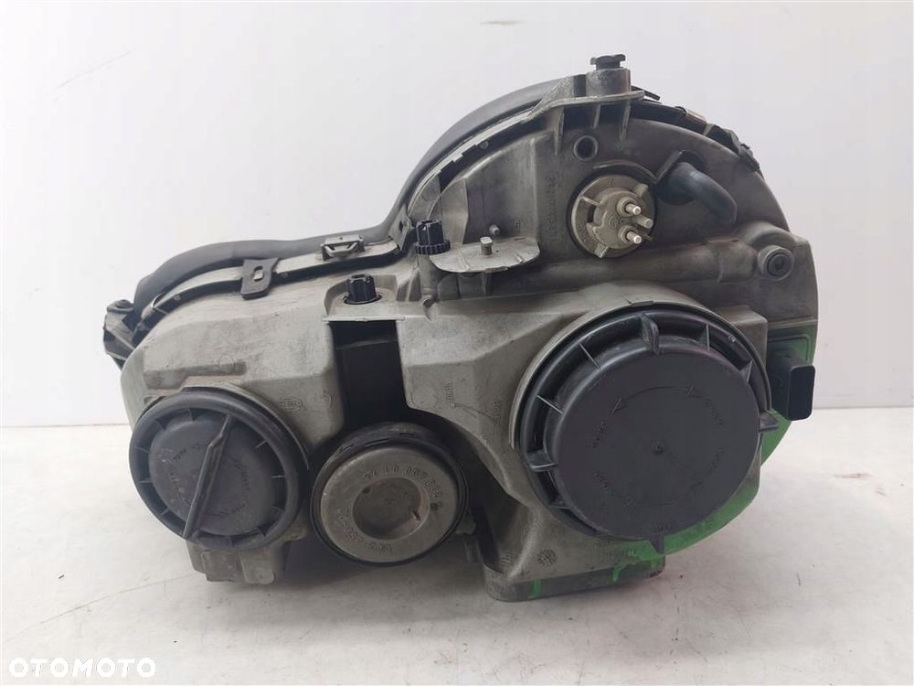 Reflektor lampa przód prawa Mercedes E-klasa W210 1995-2002 HELLA - 3