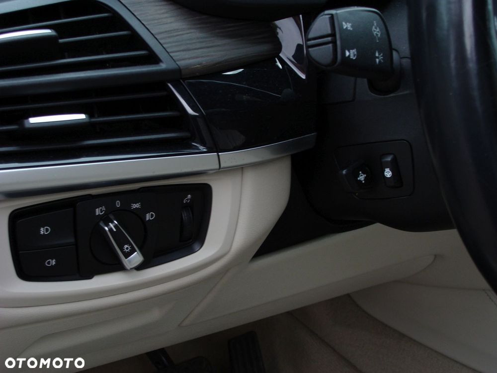BMW X5 M M50d - 13