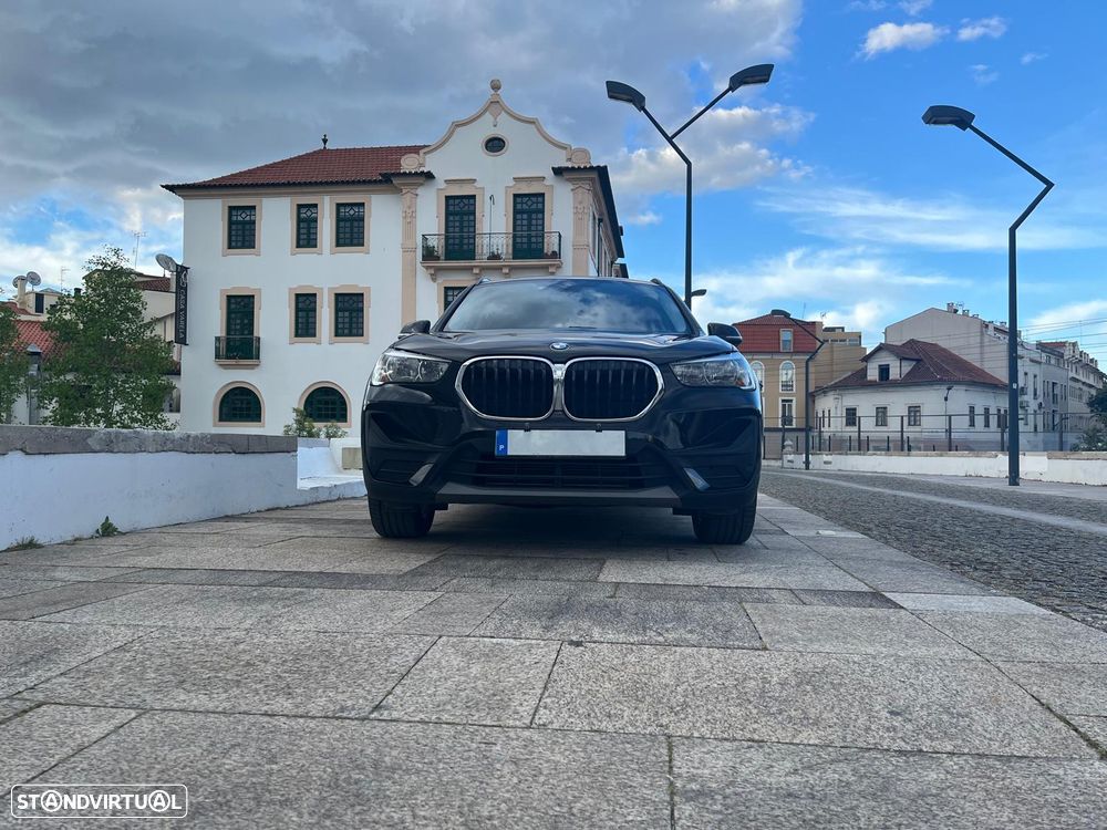 BMW X1 16 d sDrive Auto Line Sport - 12