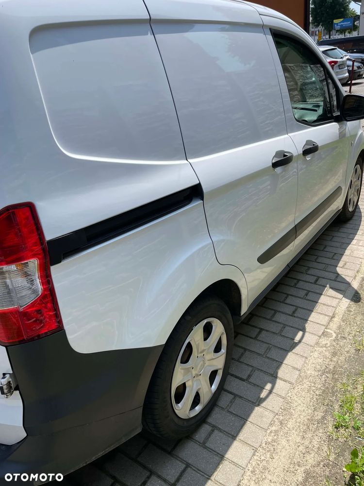 Ford TRANSIT COURIER - 3