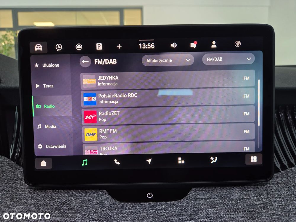 Skoda Superb 2.0 TSI Selection DSG - 26