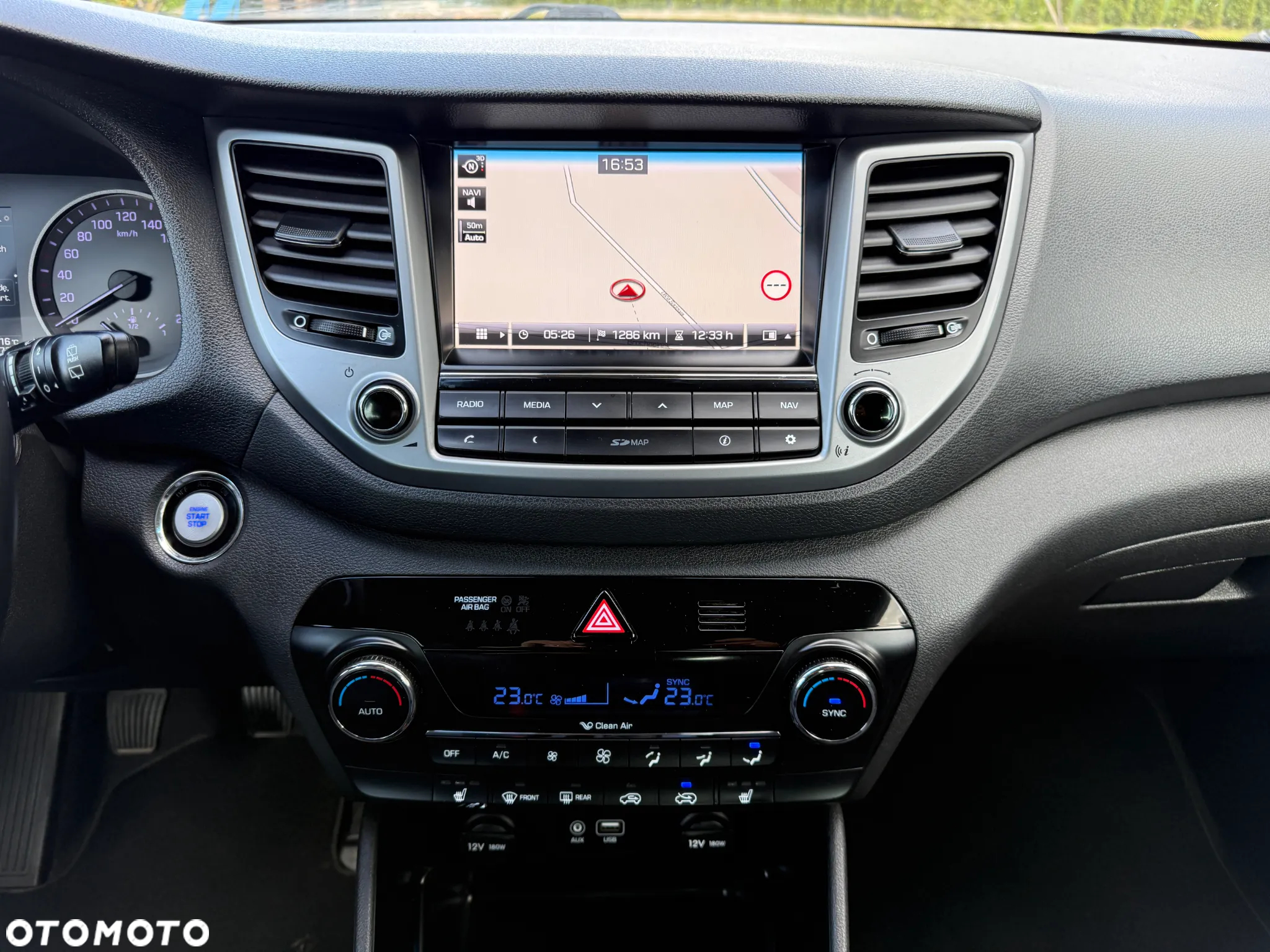 Hyundai Tucson blue 1.7 CRDi 2WD Style - 31