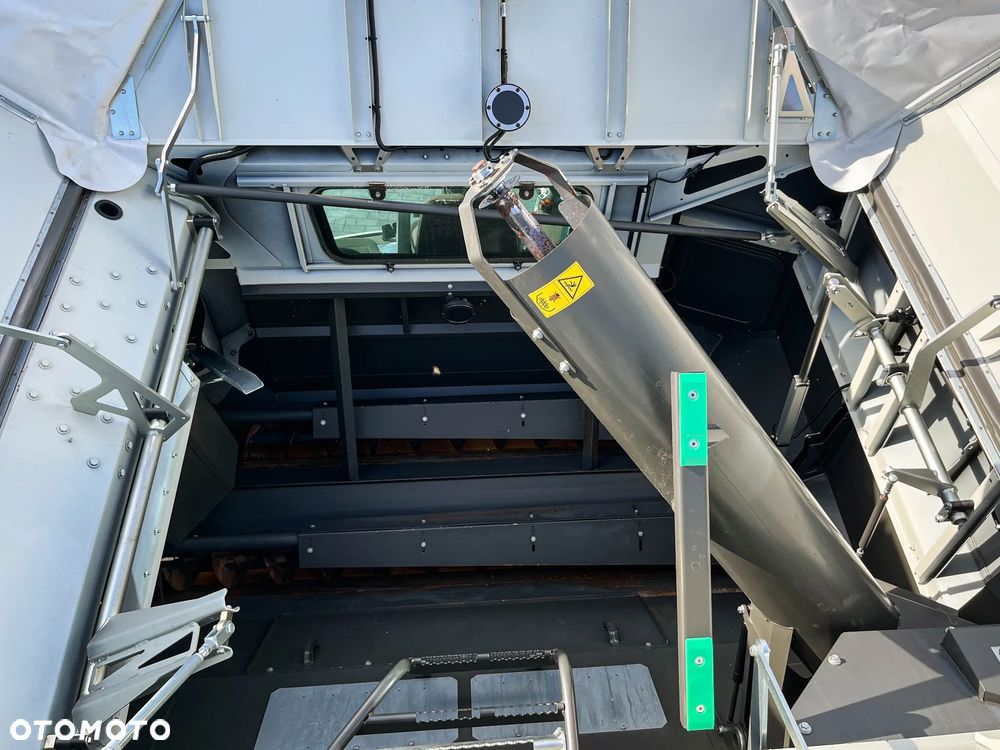 Claas TRION 650 - 14