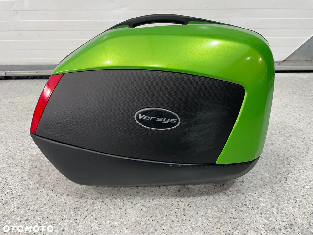 Prawy kufer boczny, nakłądka kufra Kawasaki Versys 650 (nr1104) - 2