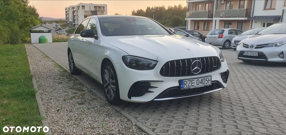 Mercedes-Benz Klasa E 220 d Business Edition 9G-TRONIC - 12