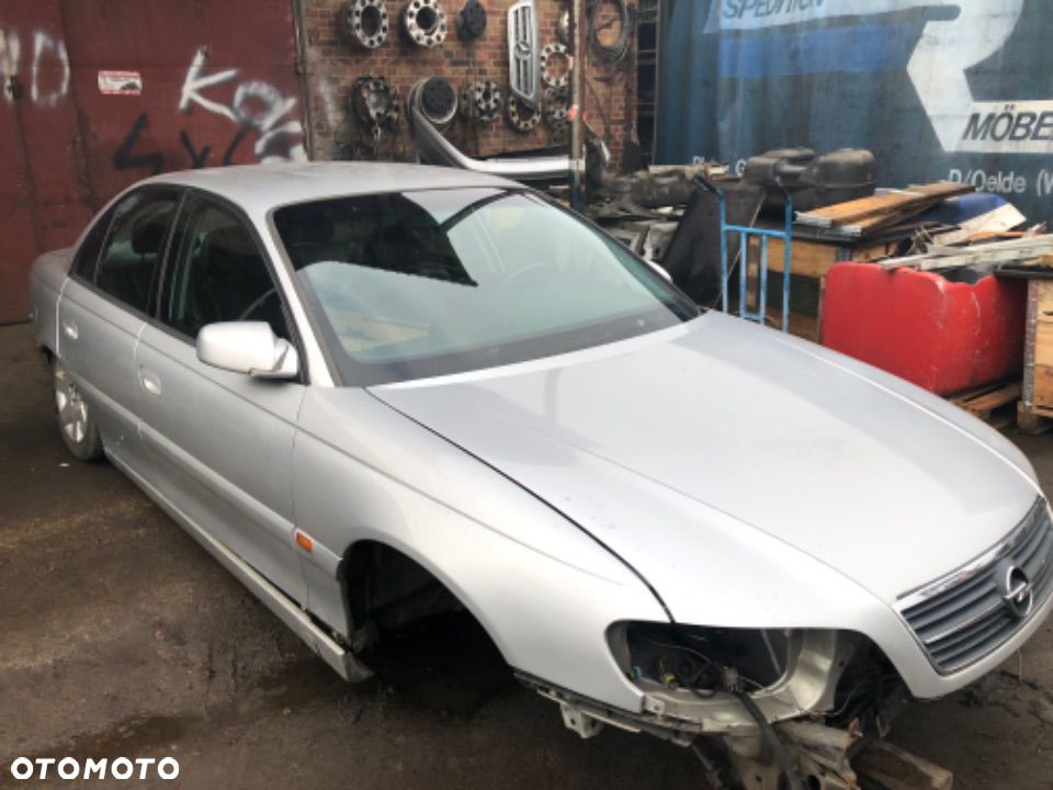 Kompresor klimatyzacji opel omega 2.2b - 2