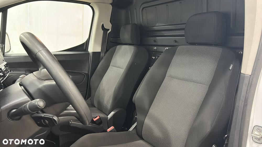 Toyota Proace City - 17