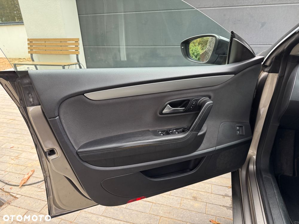 Volkswagen CC 2.0 TDI DPF BMT - 9