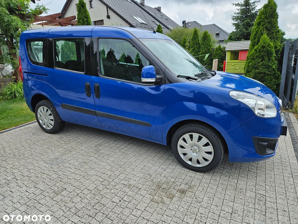 Opel Combo Tour 1.6 CDTI Enjoy Eu6 - 4
