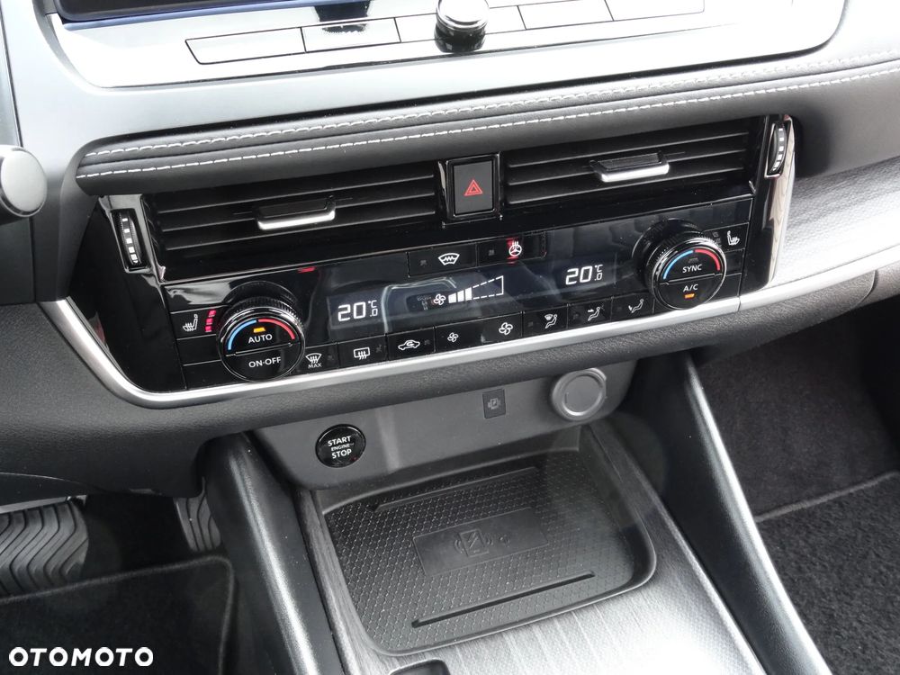 Nissan Qashqai 1.3 DIG-T MHEV Xtronic Tekna - 18