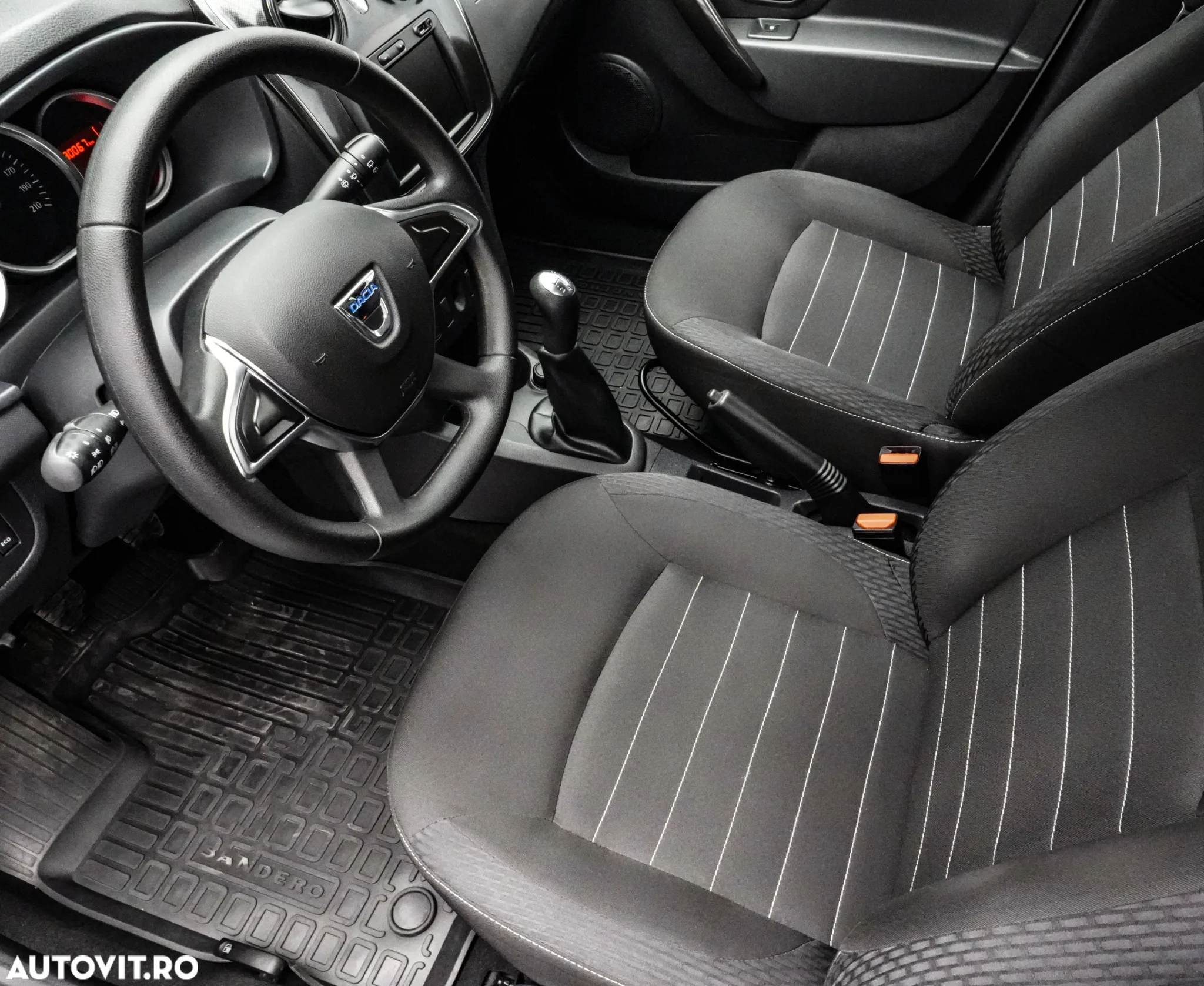 Dacia Sandero 0.9 TCe Laureate - 11