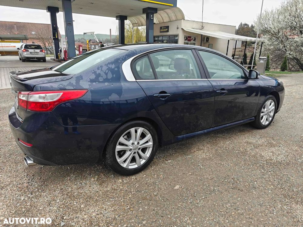 Renault Latitude - 11