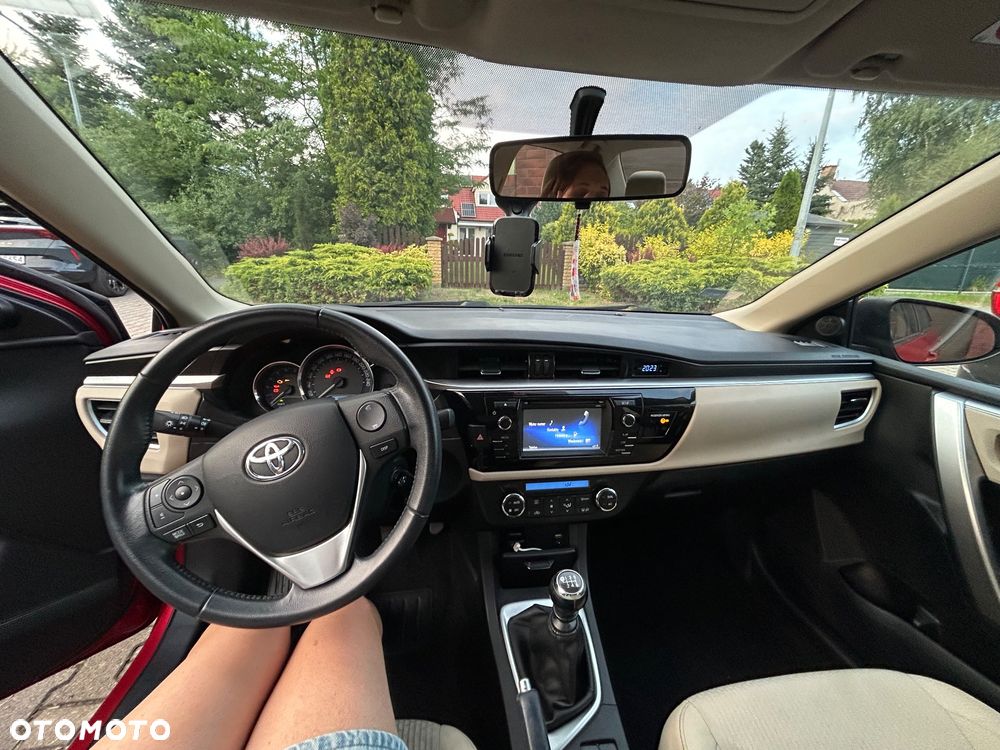 Toyota Corolla - 2