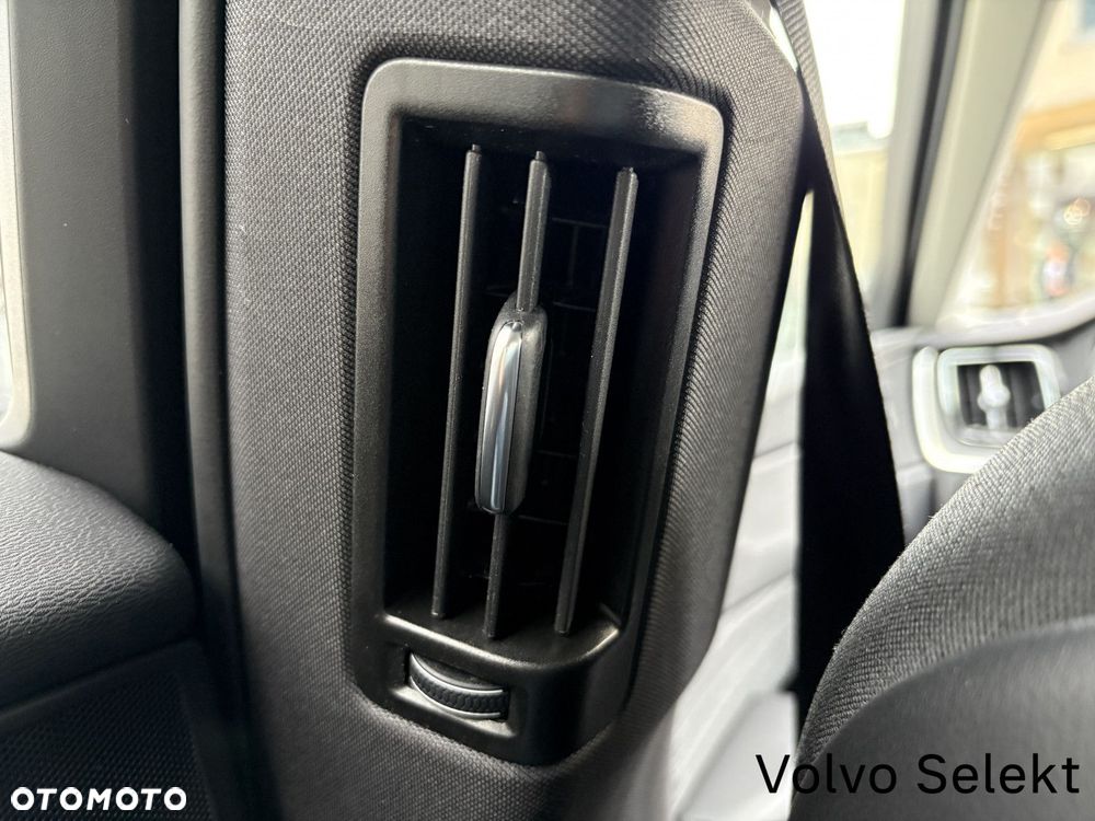 Volvo XC 60 - 16