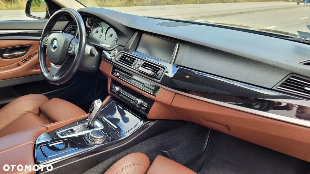 BMW Seria 5 520d Efficient Dynamics - 7
