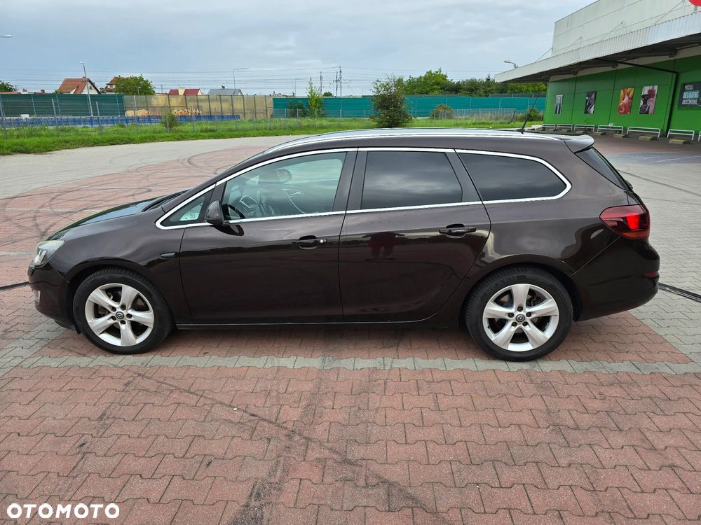 Opel Astra 2.0 CDTI DPF Sports Tourer - 4