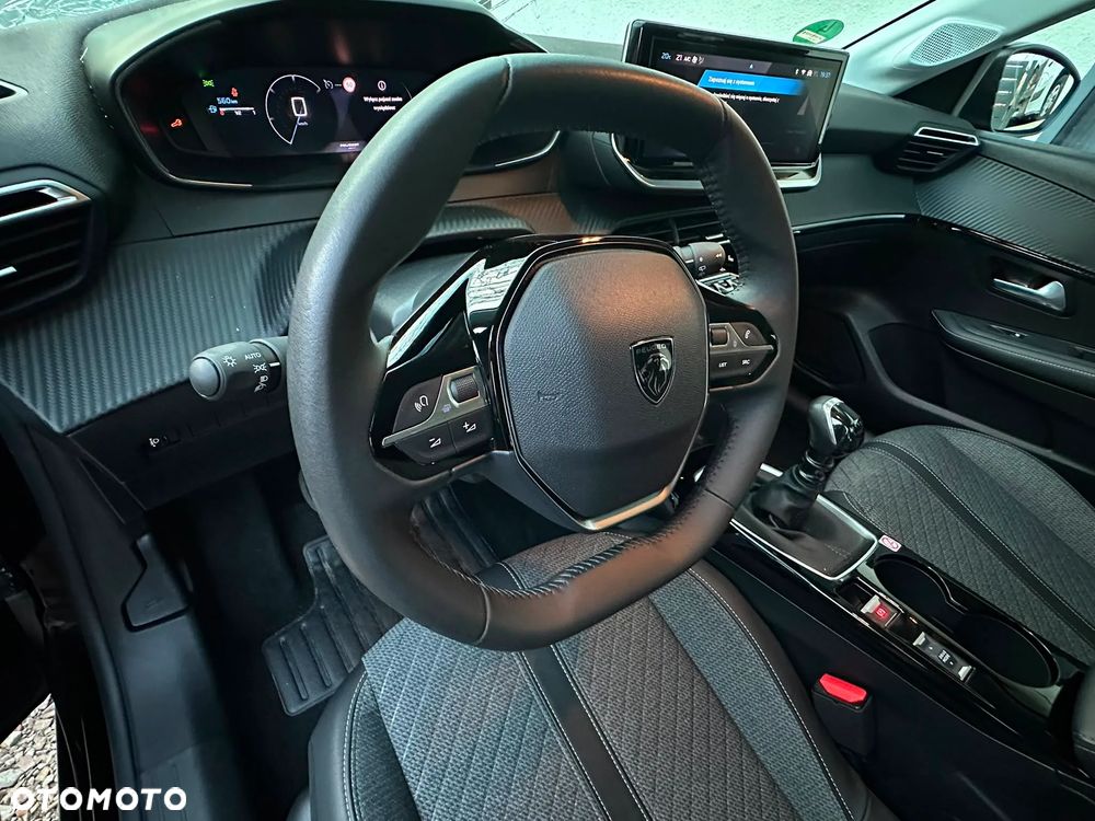Peugeot 208 PureTech 100 Allure - 8