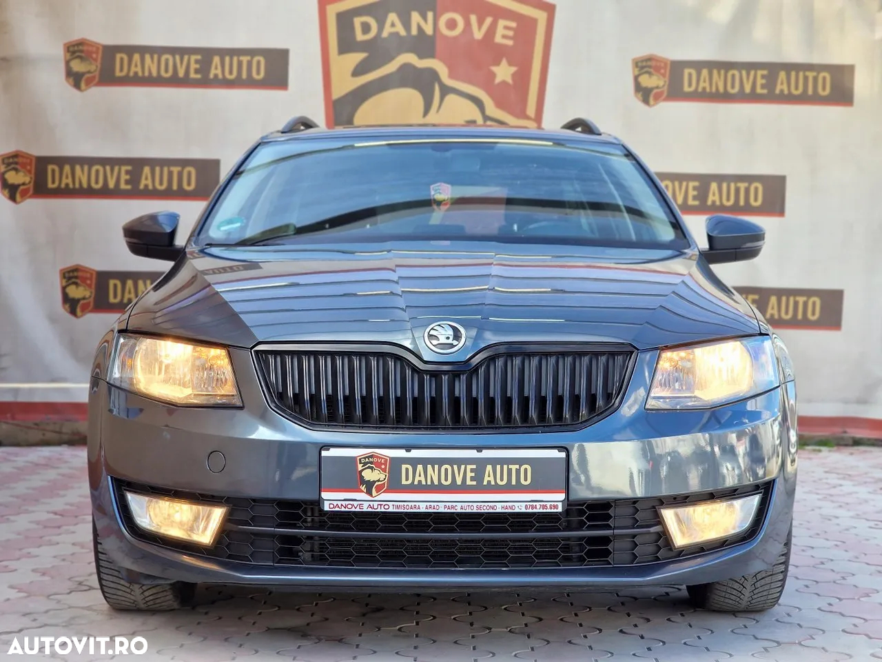 Skoda Octavia Combi 2.0 TDI (Green tec) DSG Ambition - 2