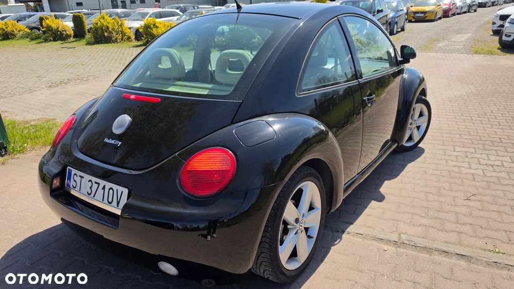 Volkswagen New Beetle 2.0 - 25