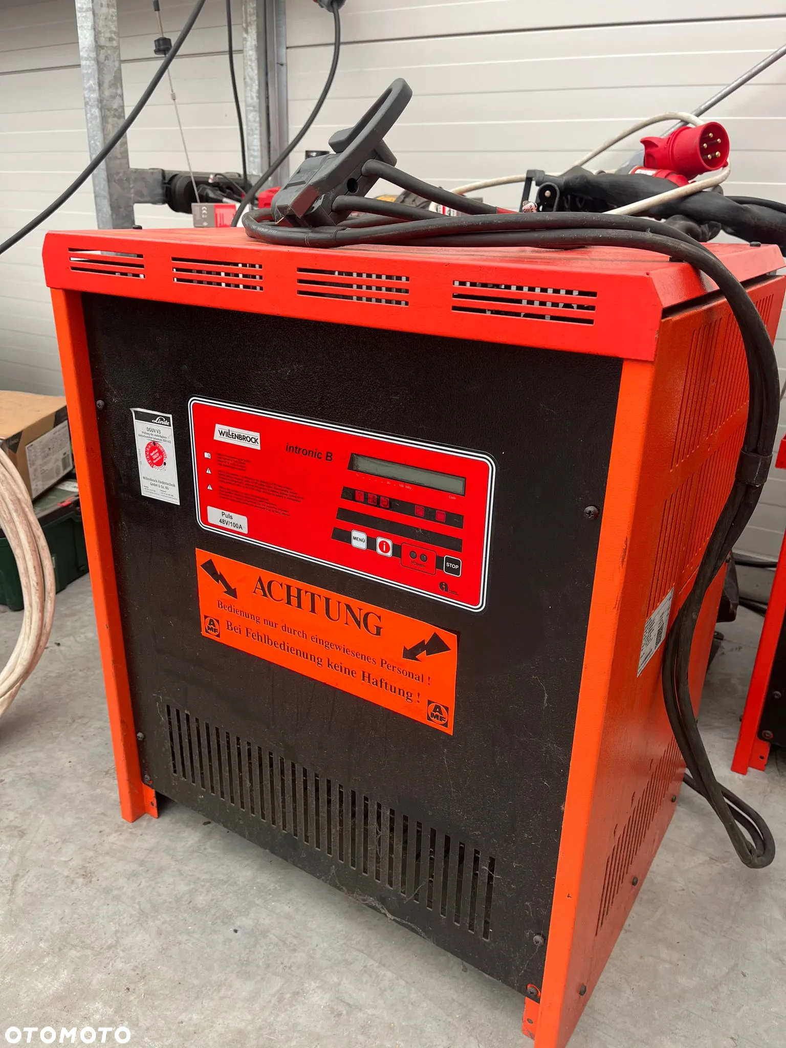 Linde Elektryczny wózek wysokiego składowania R16B / 1120 TRIPLEX przesuw boczny - 9