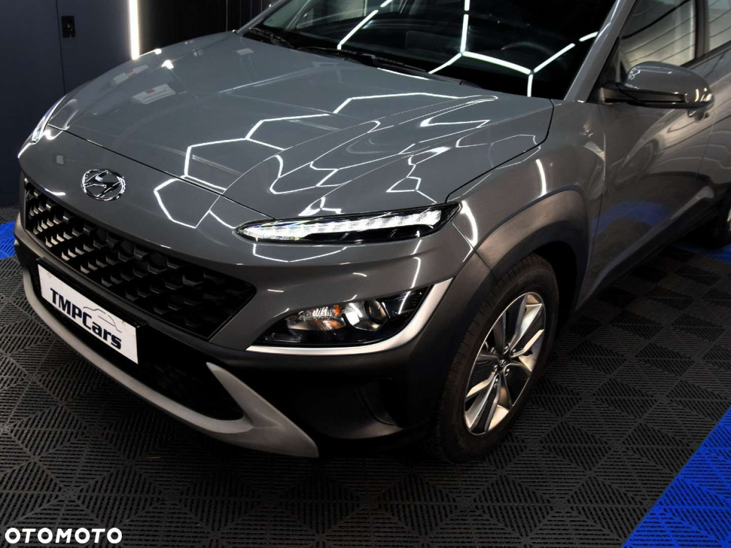 Hyundai Kona - 11