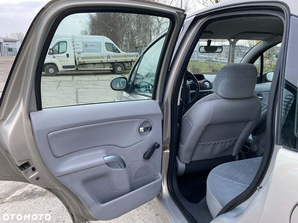 Citroën C3 1.4 HDi Furio Equilibre - 11