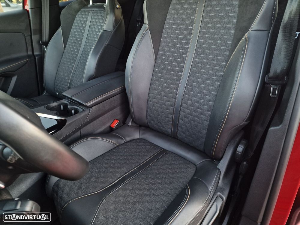 Peugeot 3008 Hybrid 225 e-EAT8 Roadtrip - 14