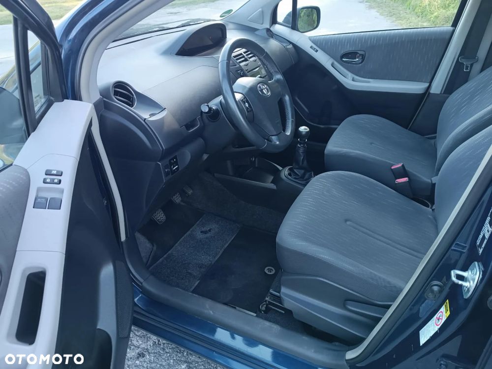 Toyota Yaris 1.33 VVT-i Sol - 5
