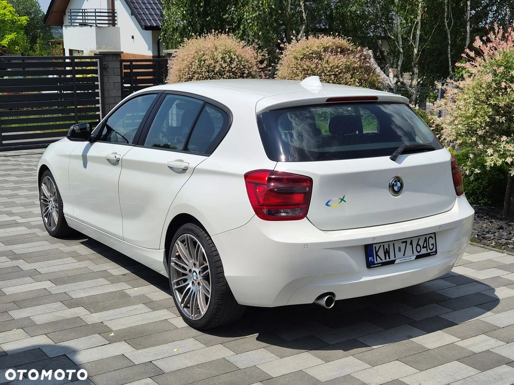 BMW Seria 1 116d Sport Line - 9