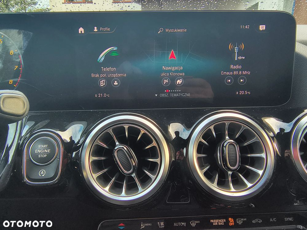 Mercedes-Benz GLA 250 8G-DCT AMG Line - 35