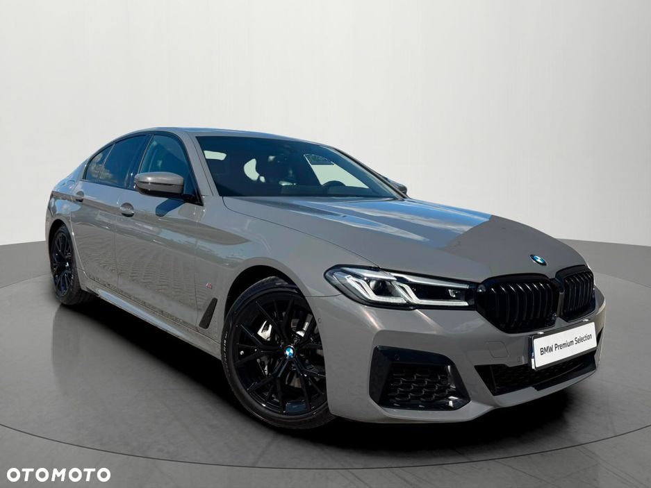 BMW Seria 5 530d xDrive mHEV sport - 4