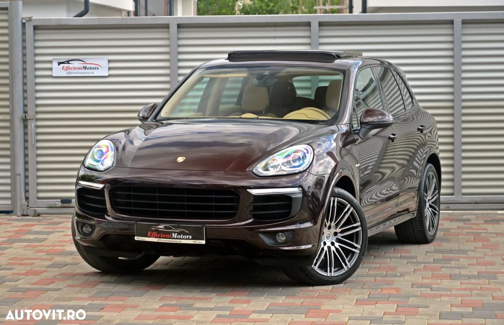 Porsche Cayenne 3.0 L - 1