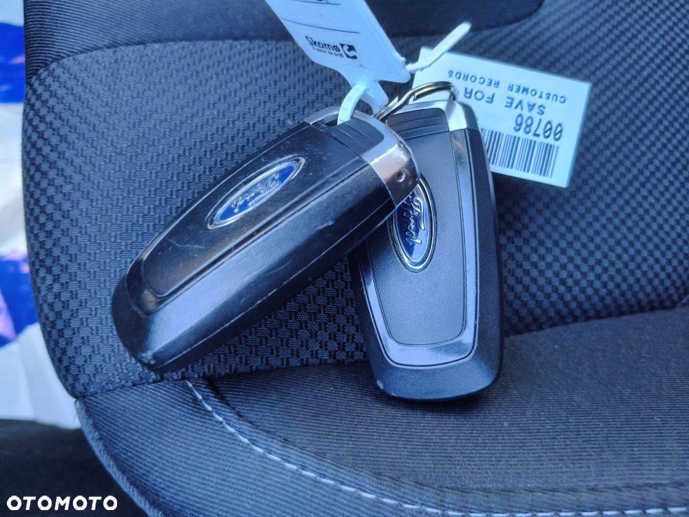 Ford S-Max 2.0 EcoBlue Titanium - 32