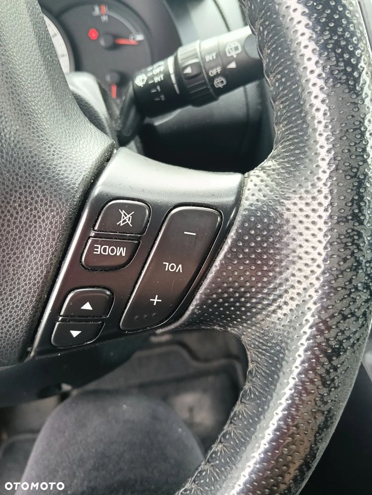 Mazda 5 - 10