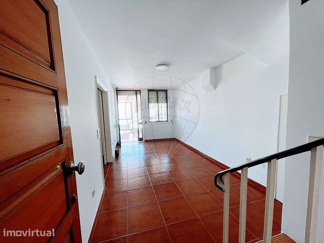 Duplex T1 para arrendamento - Grande imagem: 3/21