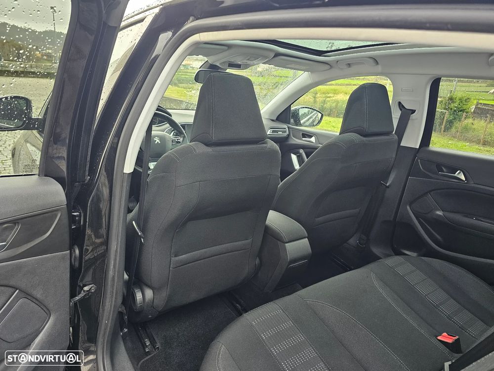 Peugeot 308 1.6 BlueHDi Allure J17 - 18