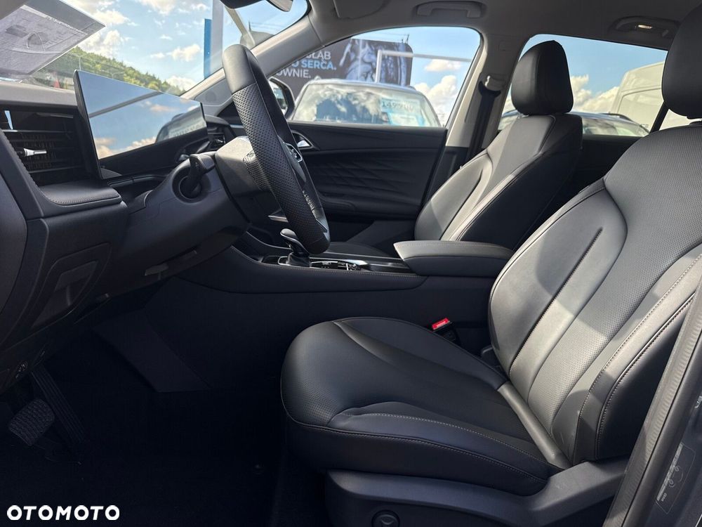 MG HS PHEV 1.5T Exclusive - 11