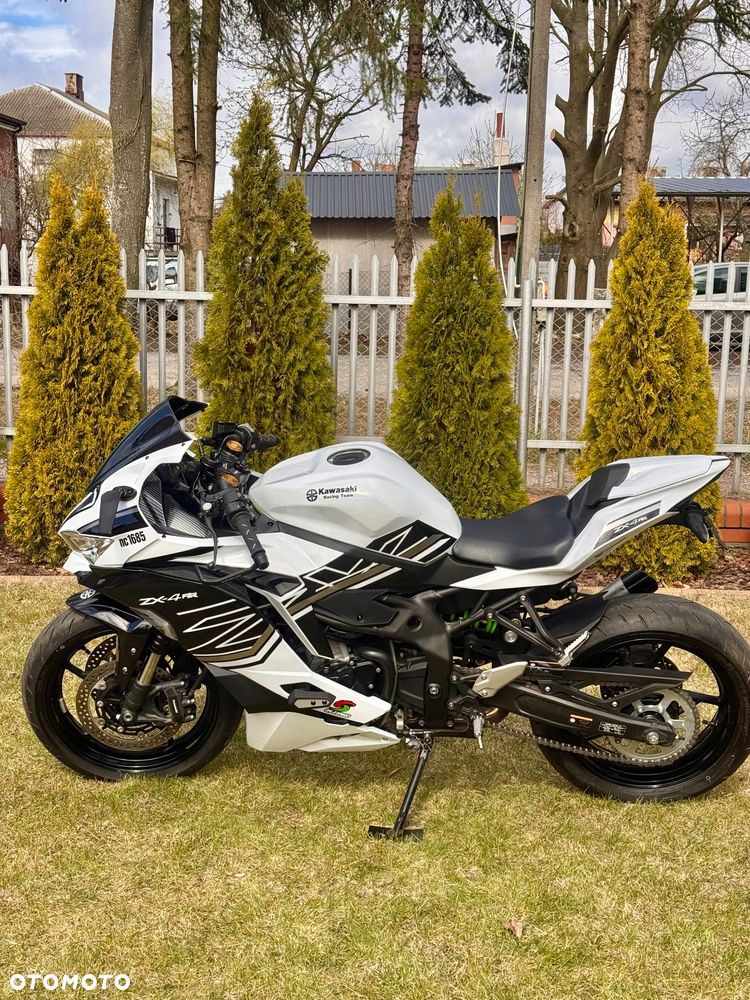 Kawasaki ZX - 6