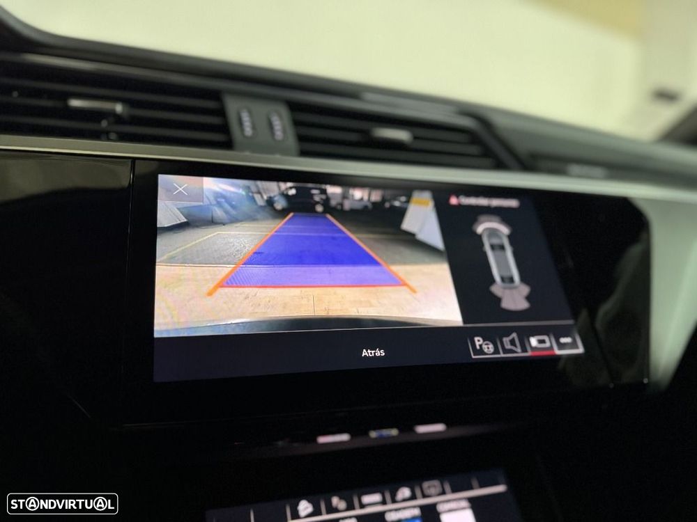 Audi Q8 e-Tron Sportback 50 quattro S line - 29