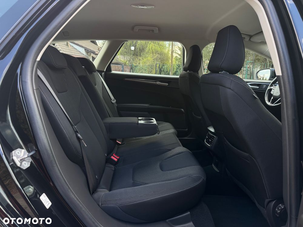 Ford Mondeo 2.0 EcoBlue Titanium - 21
