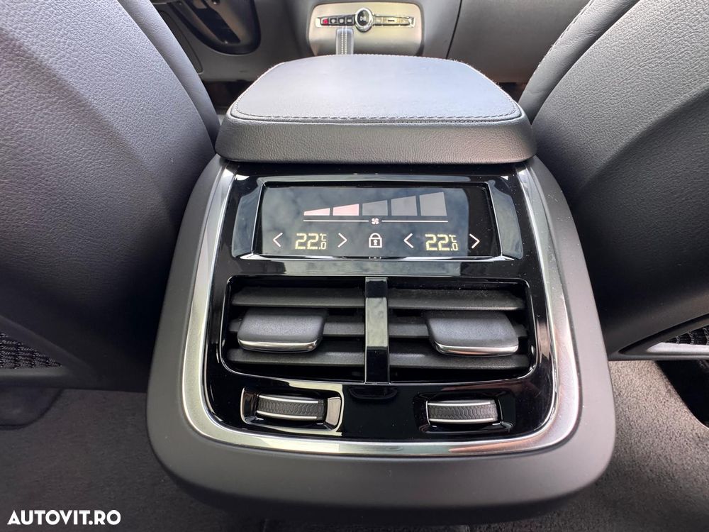 Volvo XC 90 B5 MHEV AWD 7 locuri R-Design - 22