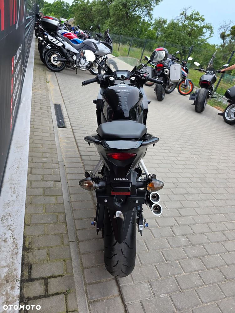 Honda CBR - 29