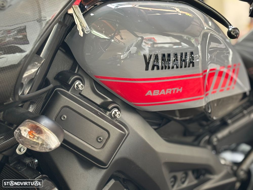 Yamaha XSR 900 Abarth 695 Limited Edition - 12