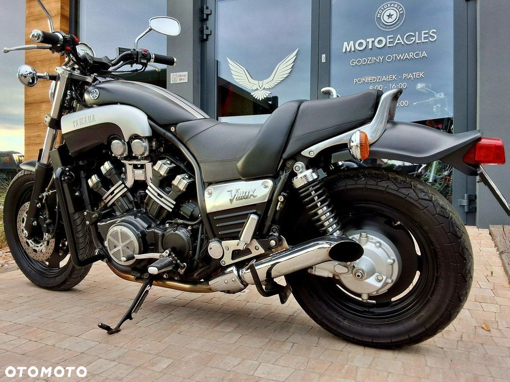 Yamaha V-MAX - 12